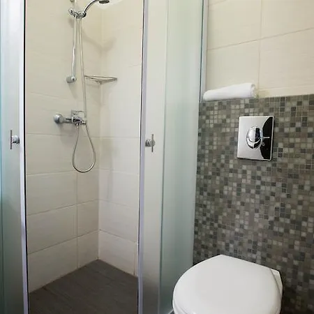 Apartman Mia *